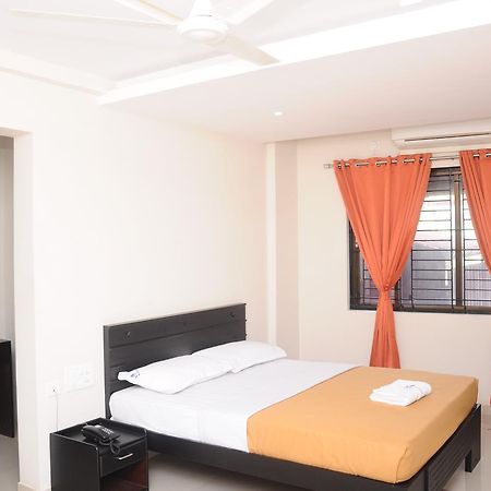 Riva Residency Hotel Palakkad Luaran gambar